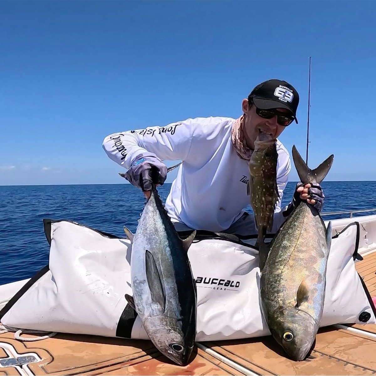 48x18'' Fish Cooler Bag - Get Tight Gear