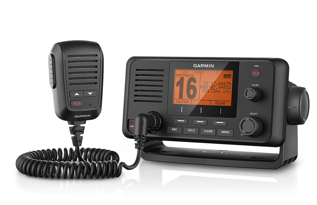 VHF 215  W/GPS  HAILER  OPT. REMOTE