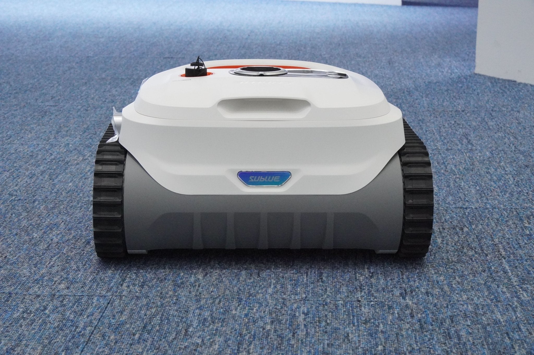 BN Pro Robotic Pool Cleaner - Get Tight Gear