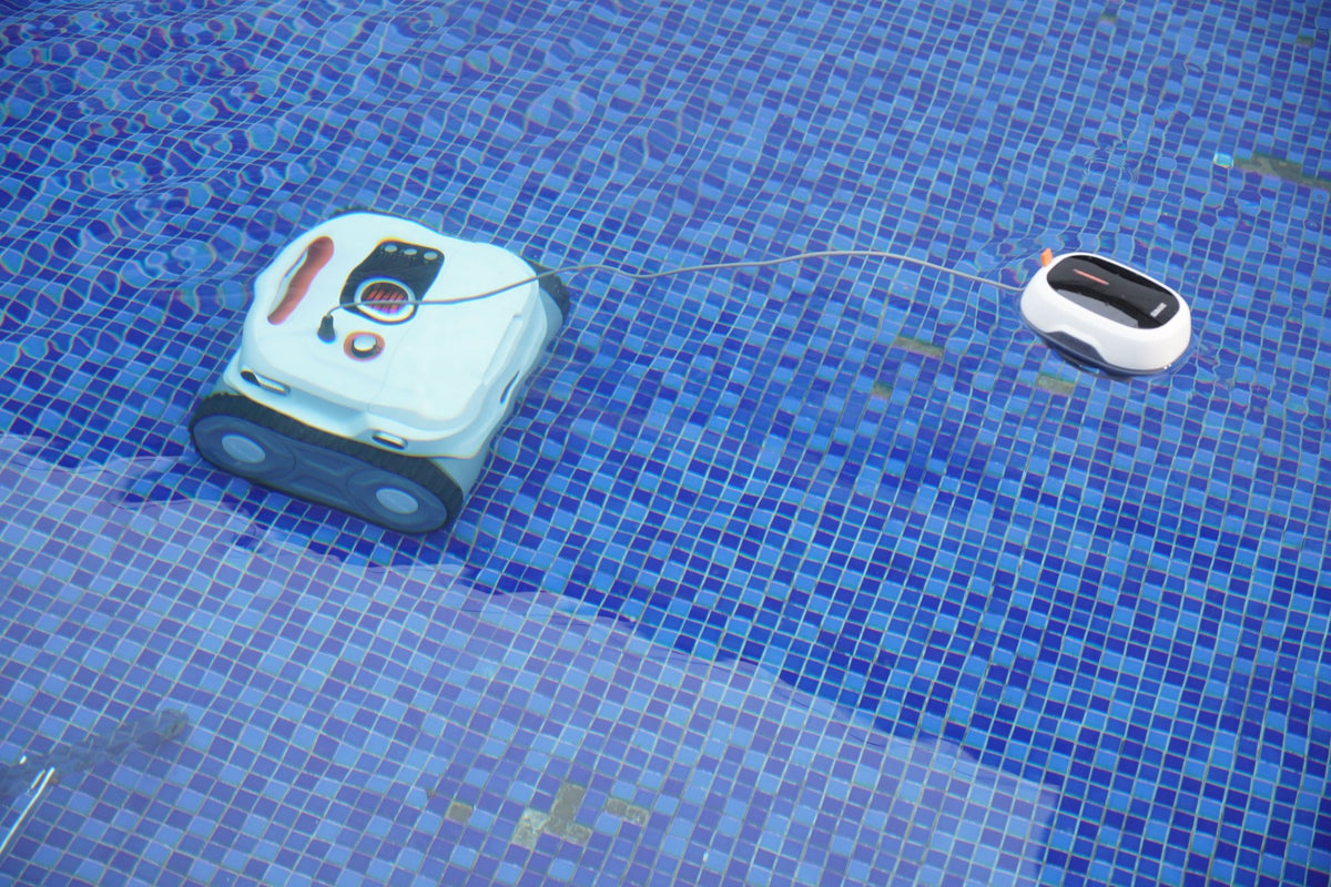 BN Pro Robotic Pool Cleaner - Get Tight Gear