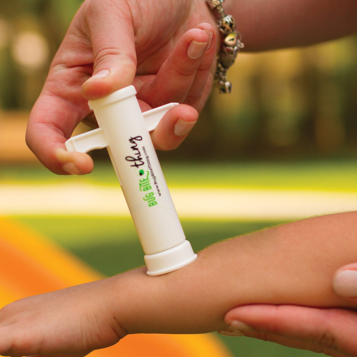 Bug Bite Thing Removal Tool - Get Tight Gear