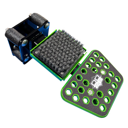 DD26 Fishing Access STEPXL with Mean Clean Kick Brush - Get Tight Gear