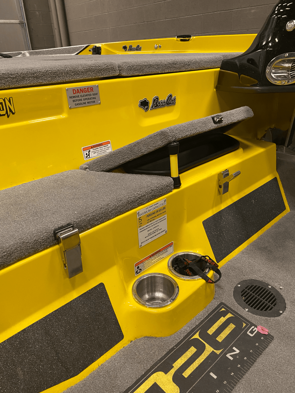 DD26 Fishing Lid Stick Mini 4" Compartment Prop - Get Tight Gear