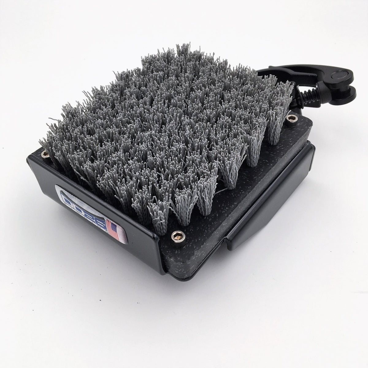 DD26 Fishing Mean Clean Kick Brush - Get Tight Gear