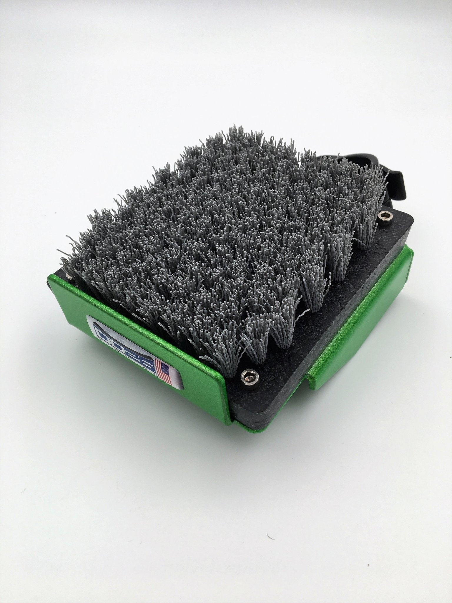 DD26 Fishing Mean Clean Kick Brush - Get Tight Gear