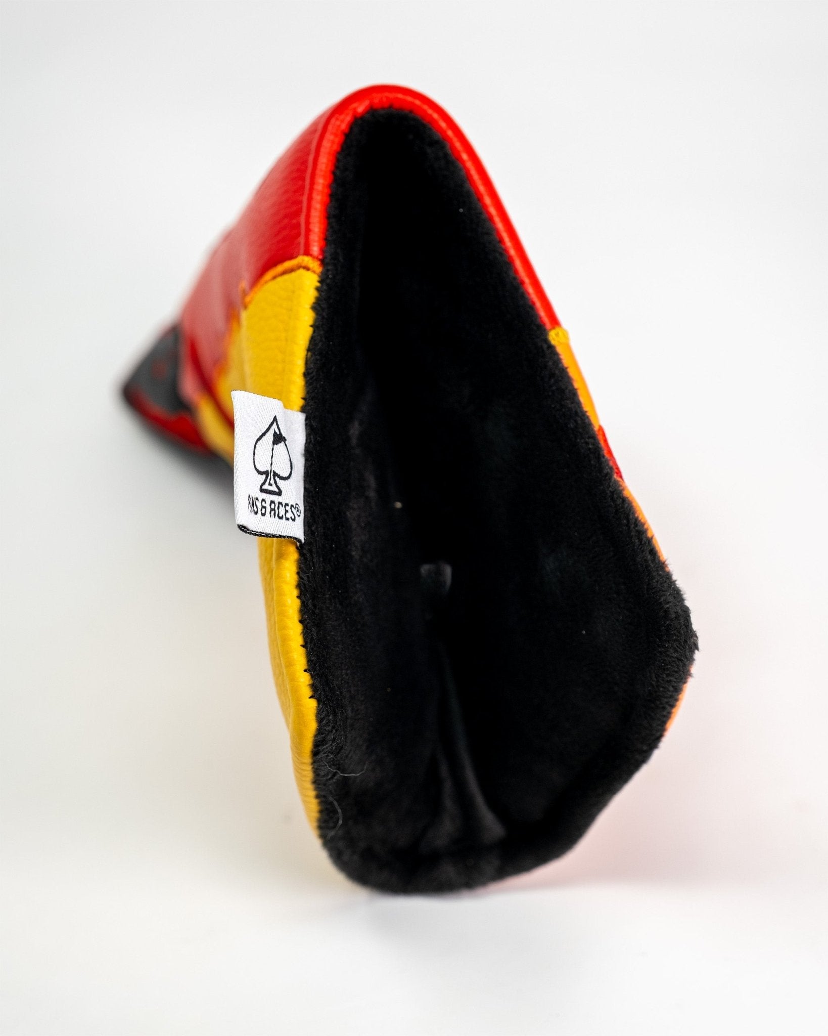 Flamin' Hot Cheaters - Blade Putter Cover - Get Tight Gear