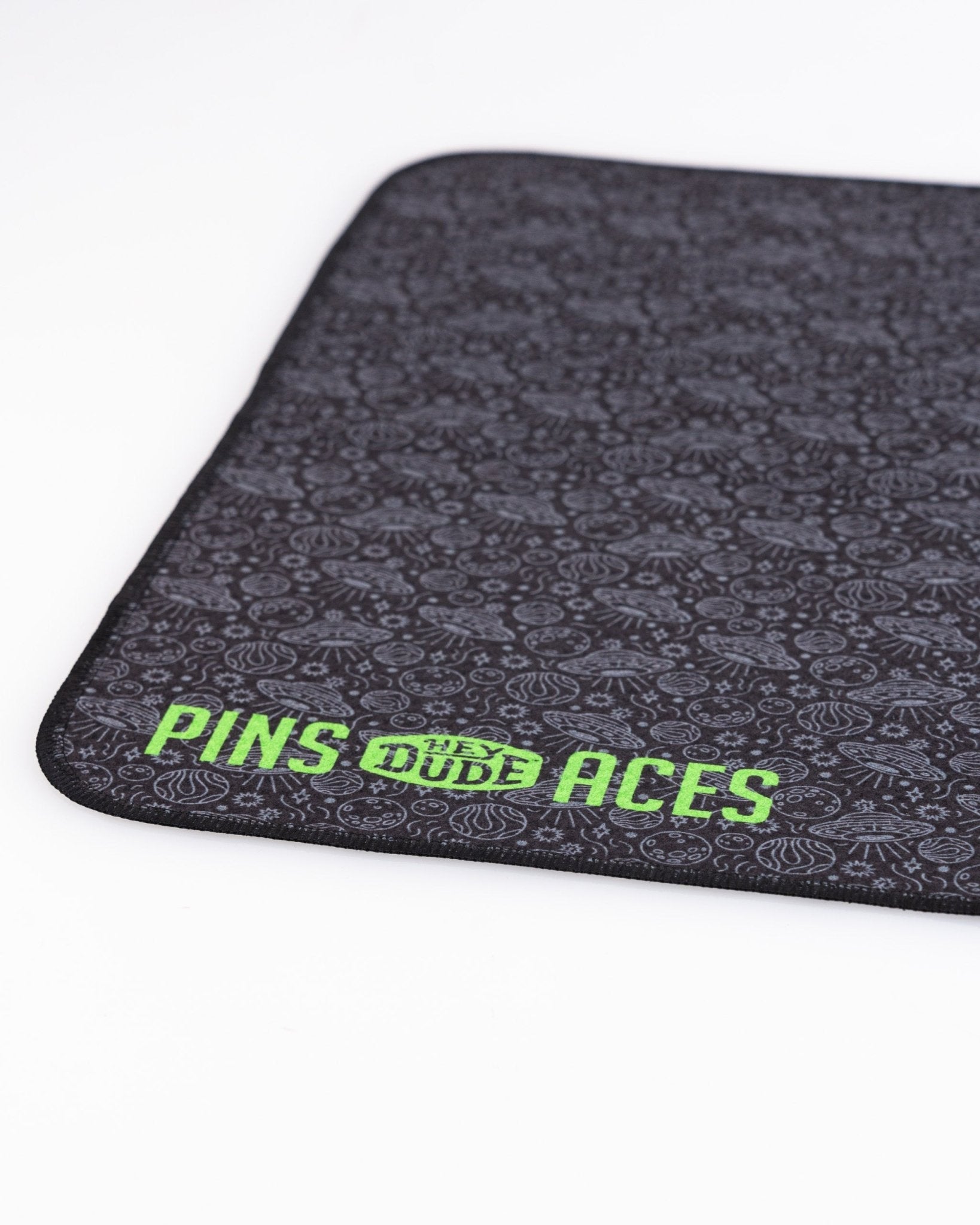 HEYDUDE - Black Hole Towel - Get Tight Gear