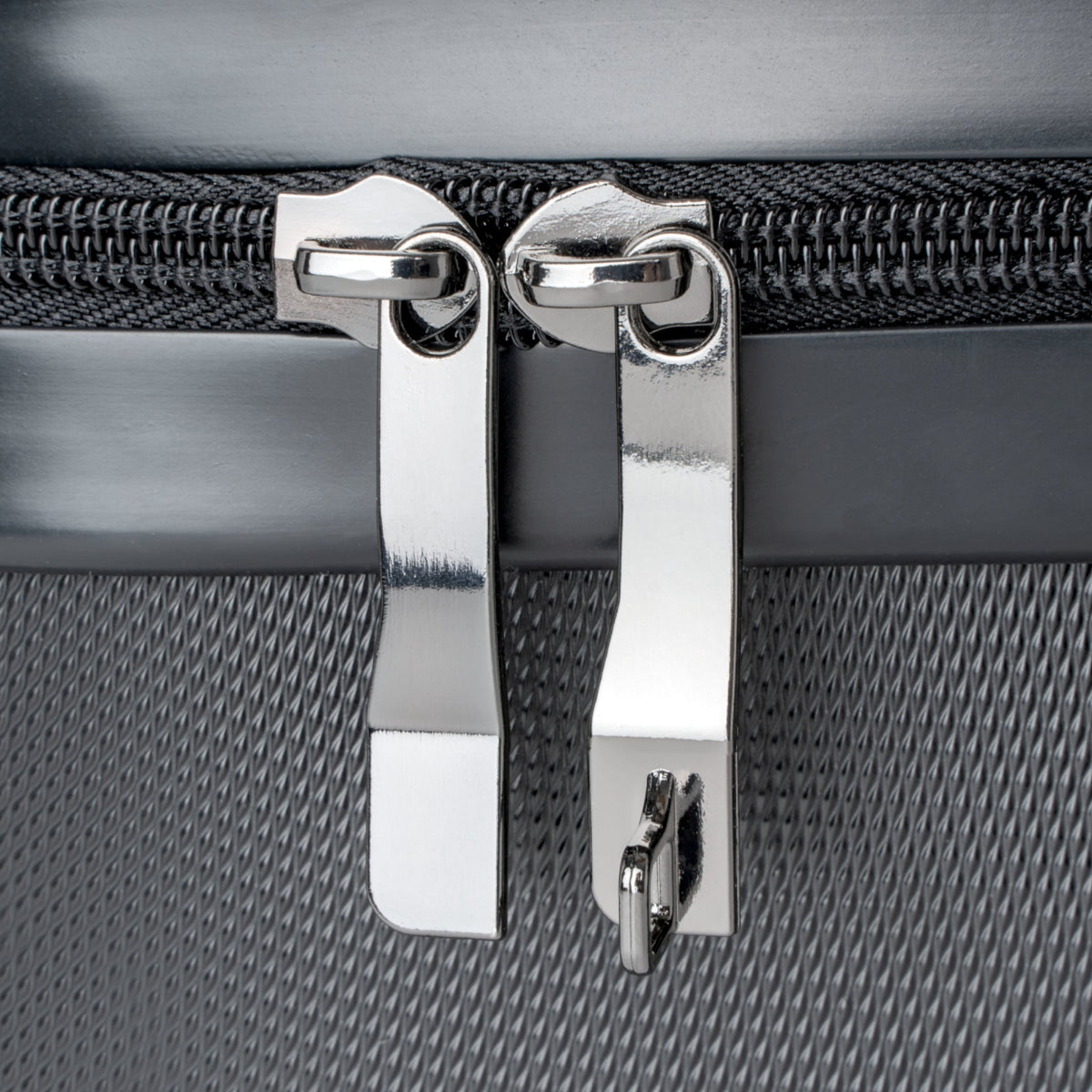 Ocean Journey Suitcase with Marlin Design - Perfect for Travelers and Adventurers - Get Tight Gear