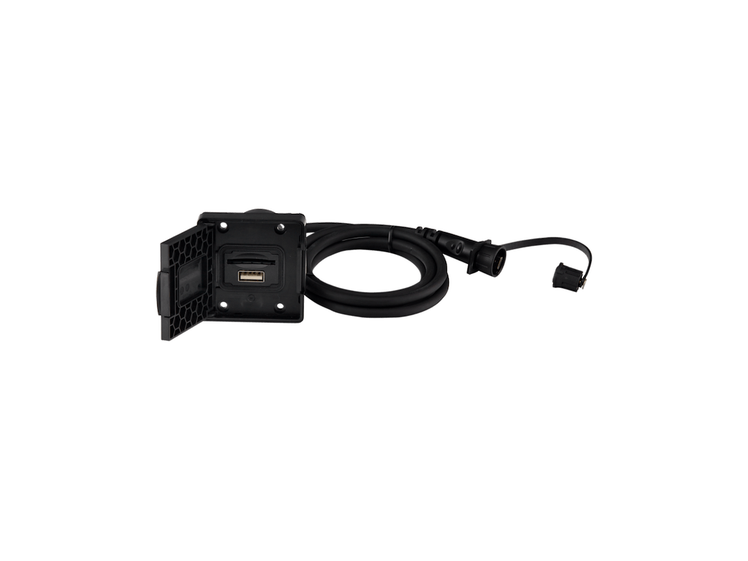 SD CARD READER W/USB PORT AXIOM - Get Tight Gear
