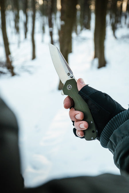 The Clip Point Folding Pocket Knife Giftset for Men and Women (Silver and Green) - Get Tight Gear