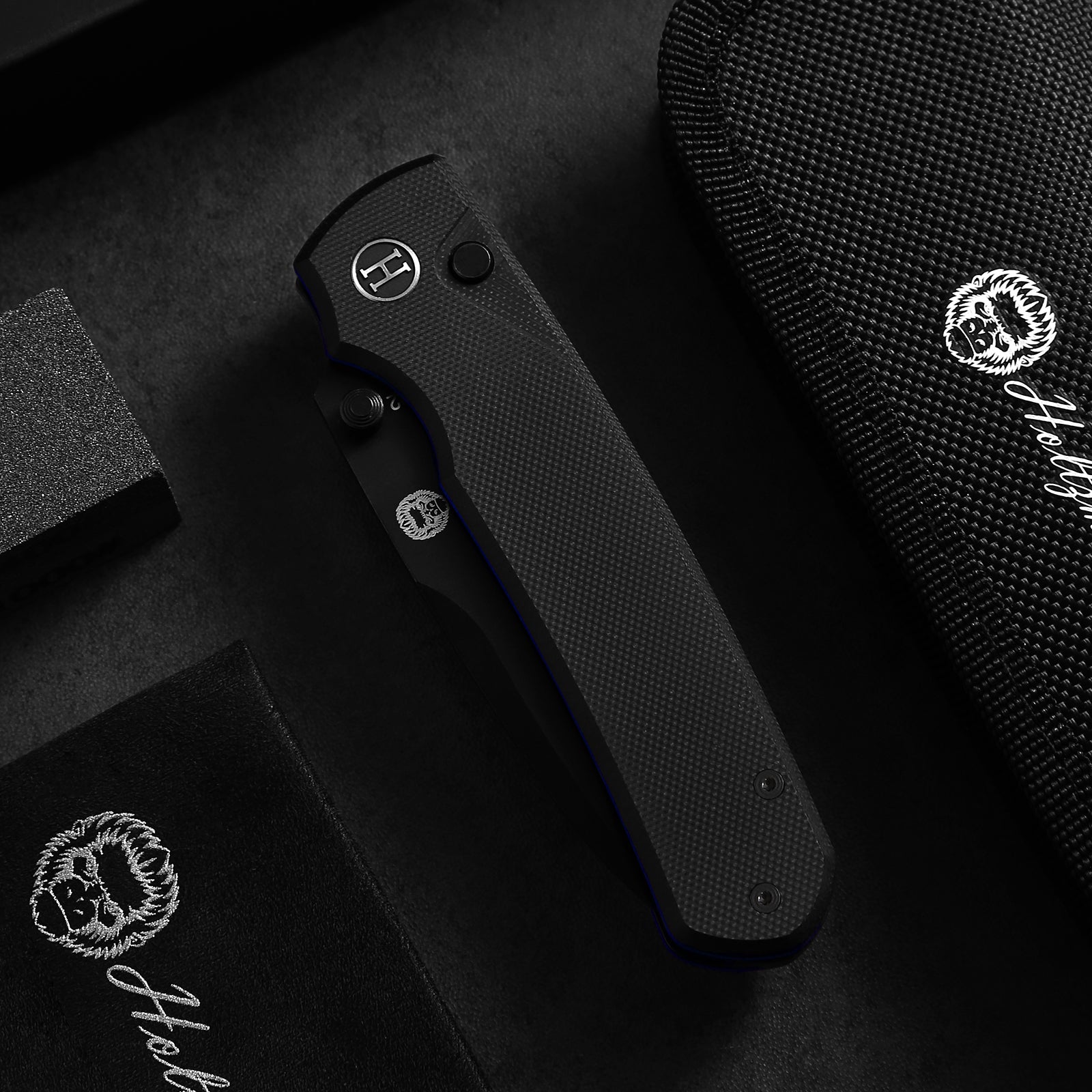 The Loyalist Folding Pocket Knife Giftset for Men and Women (Black and Blue) - Get Tight Gear