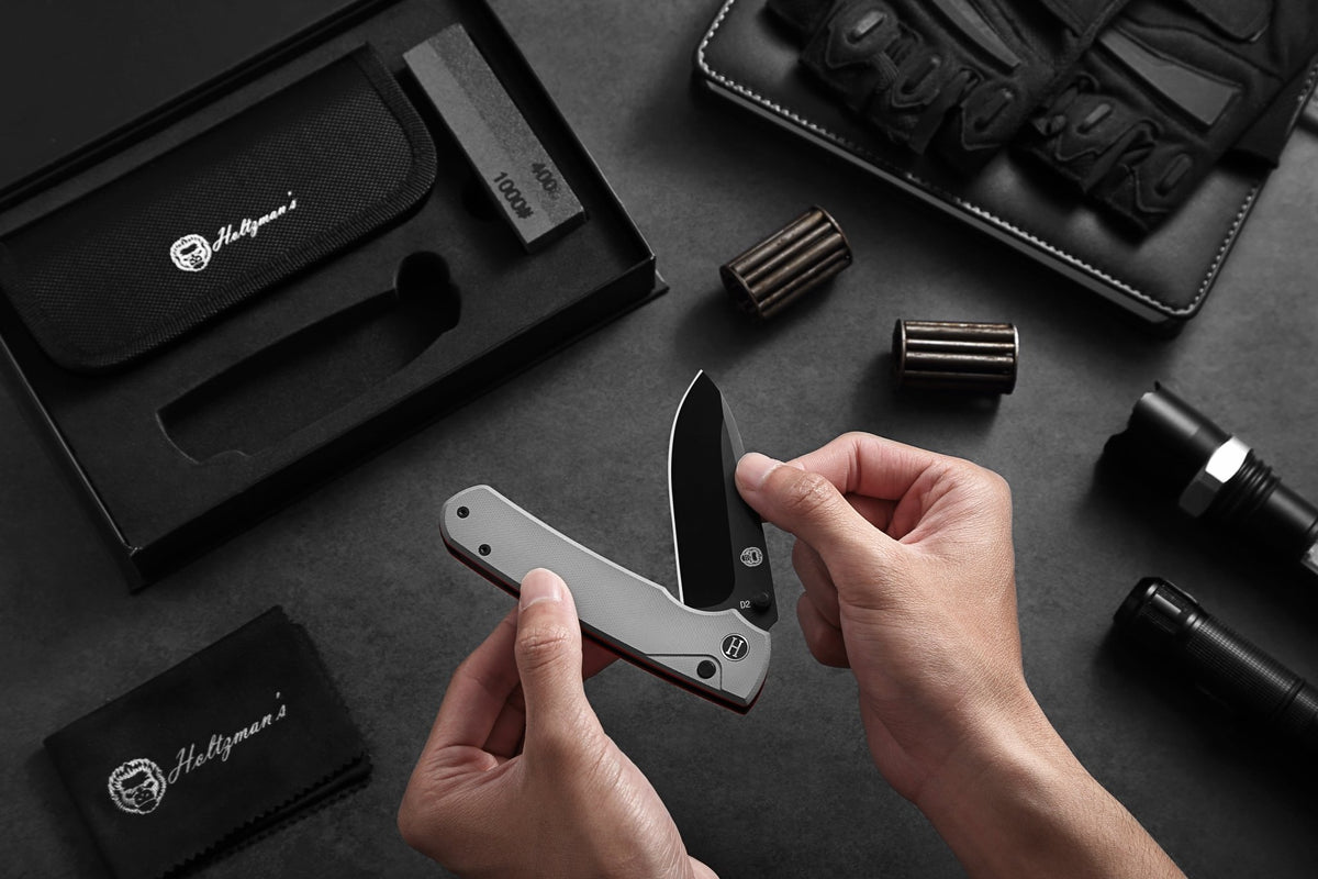 The Loyalist Folding Pocket Knife Giftset for Men and Women (Black and White) - Get Tight Gear