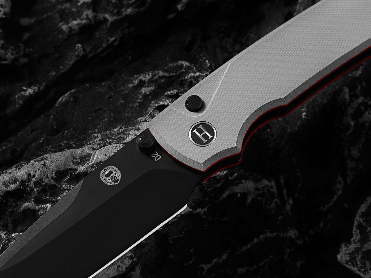 The Loyalist Folding Pocket Knife Giftset for Men and Women (Black and White) - Get Tight Gear