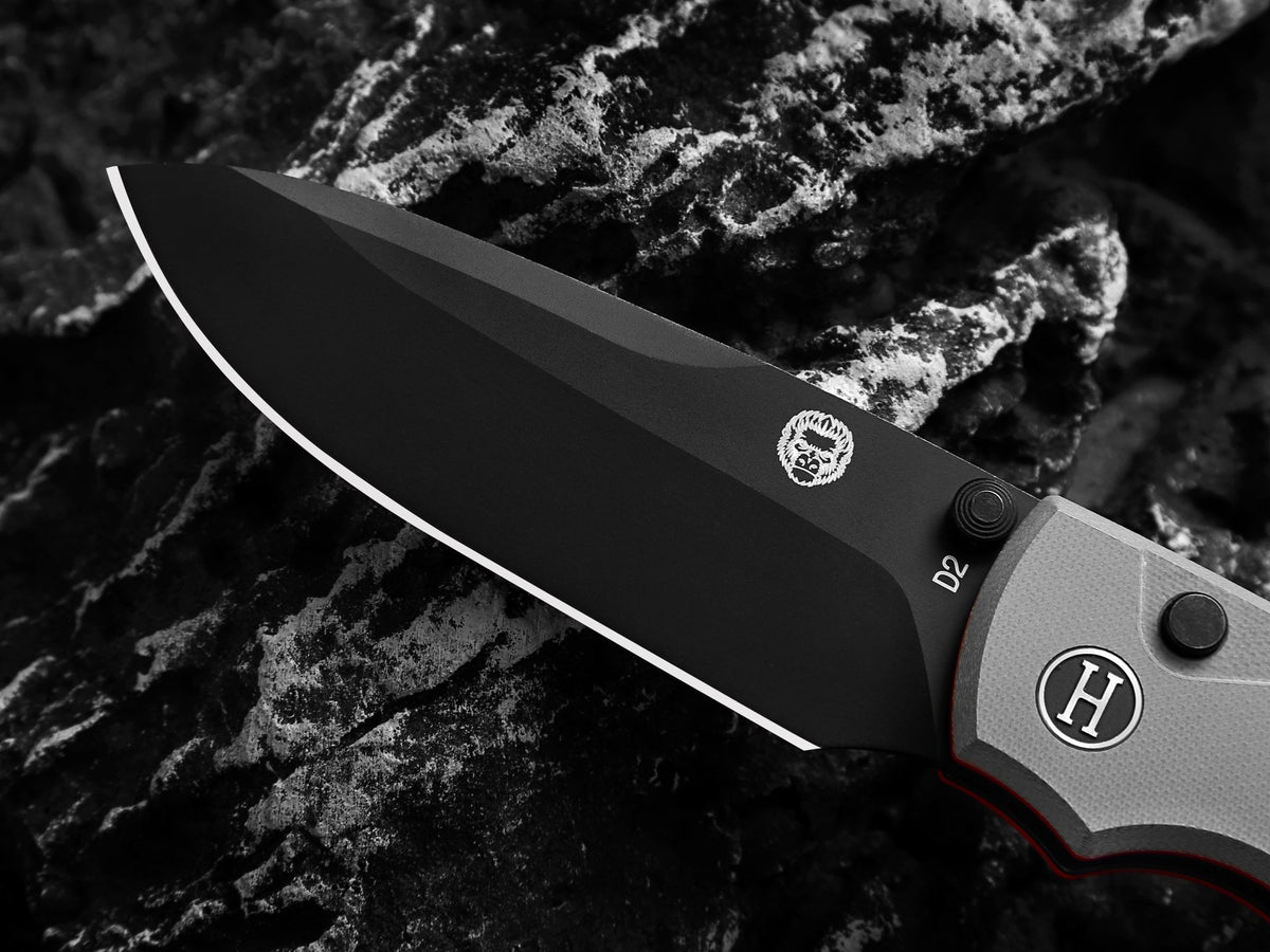 The Loyalist Folding Pocket Knife Giftset for Men and Women (Black and White) - Get Tight Gear