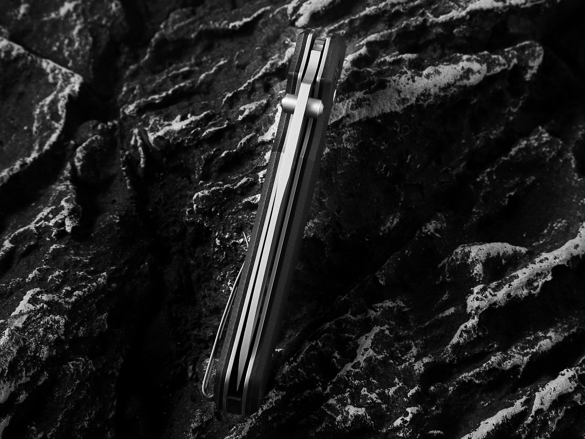 The Loyalist Folding Pocket Knife Giftset for Men and Women (Sand and Black) - Get Tight Gear