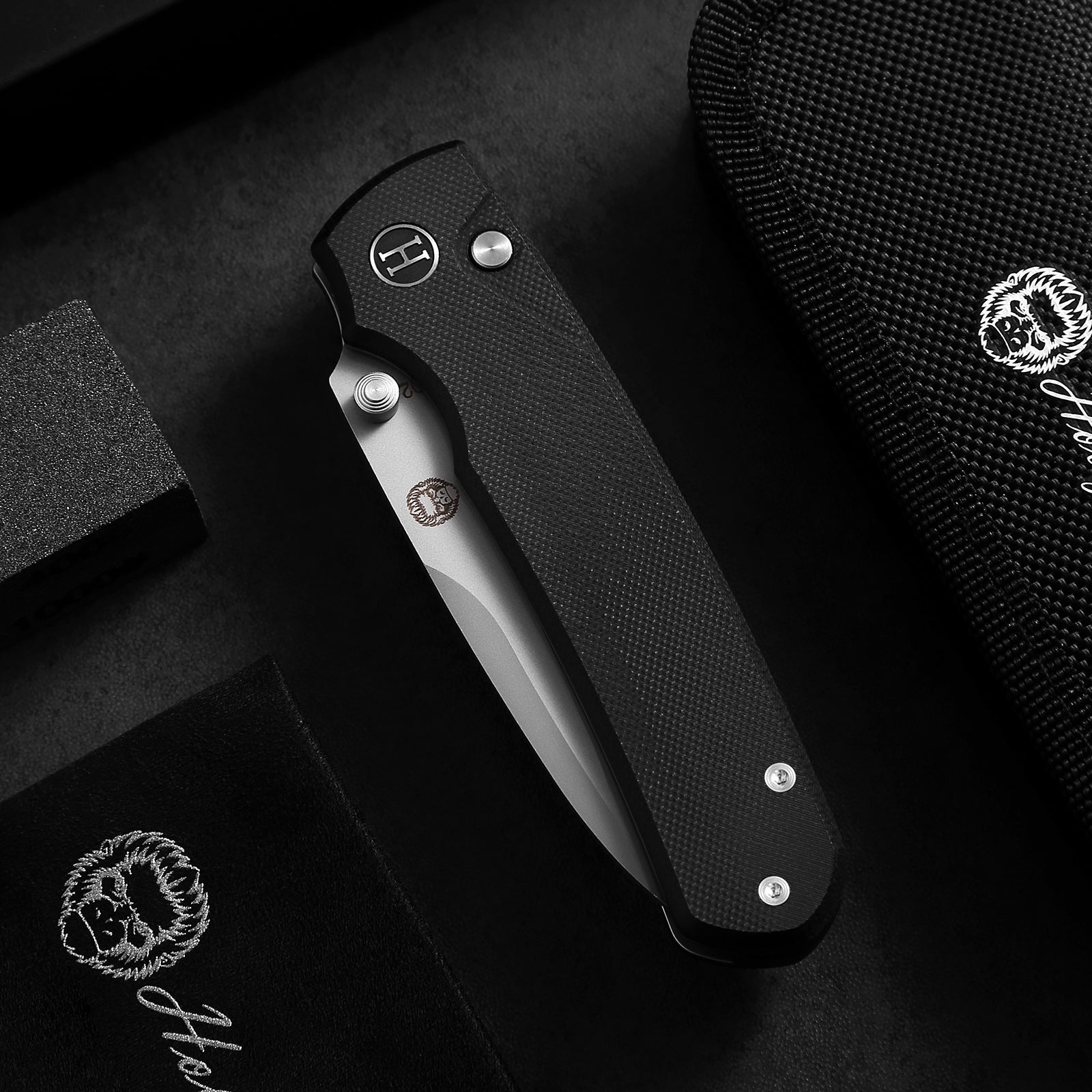 The Loyalist Folding Pocket Knife Giftset for Men and Women (Sand and Black) - Get Tight Gear