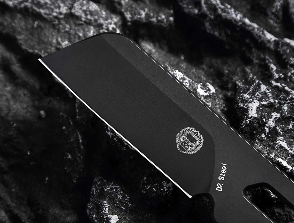 "THE RAZOR BACK" SURVIVAL NECK KNIFE - Get Tight Gear