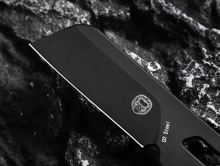 "THE RAZOR BACK" SURVIVAL NECK KNIFE - Get Tight Gear