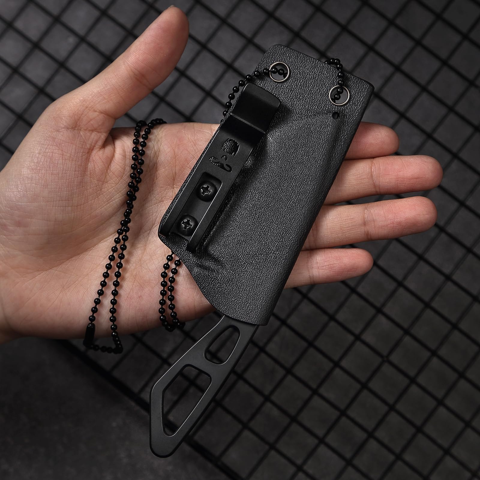 "THE SNAKEBITE" SURVIVAL NECK KNIFE - Get Tight Gear