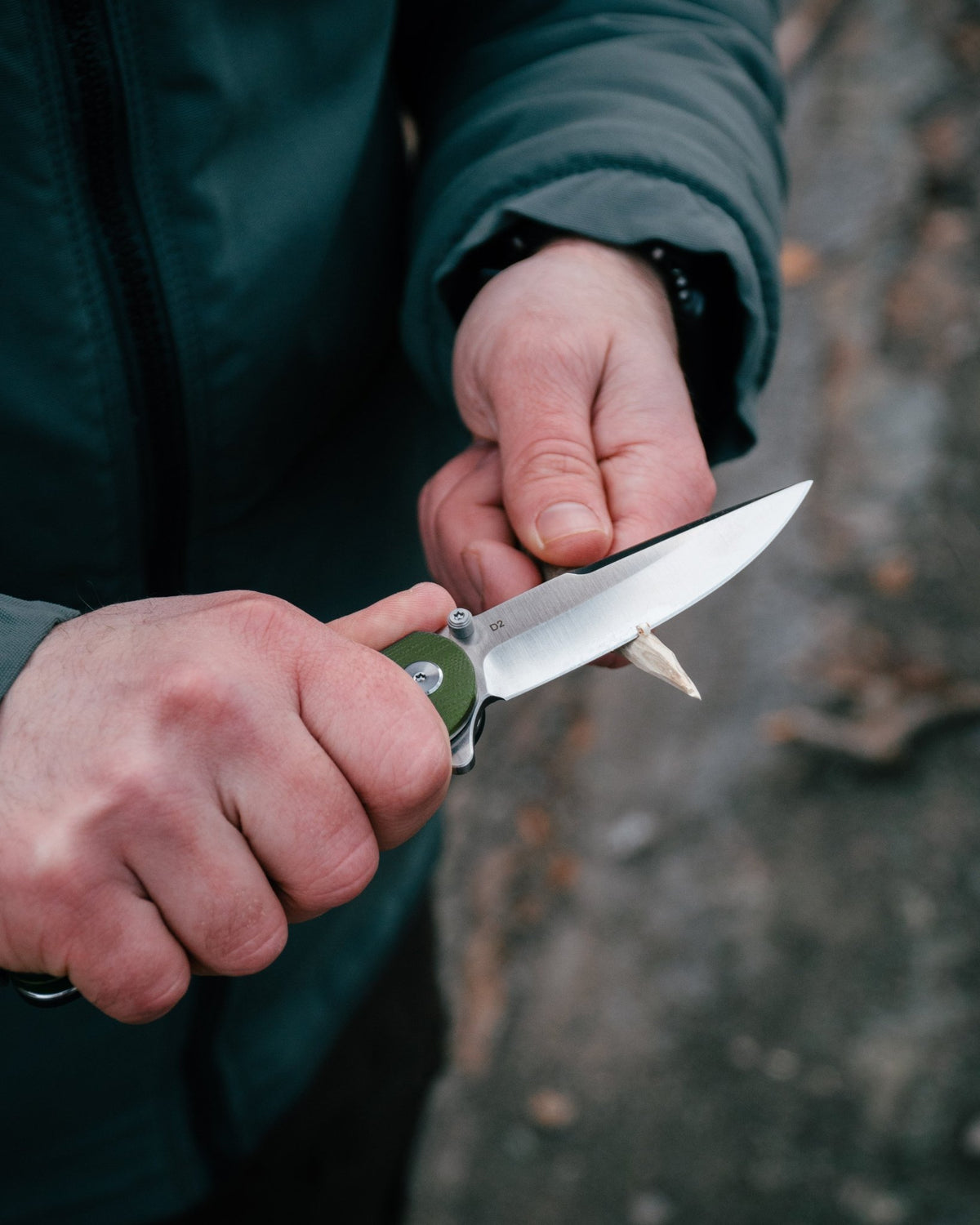 The Straight Back Folding Pocket Knife Giftset for Men and Women (Grey and Red) - Get Tight Gear