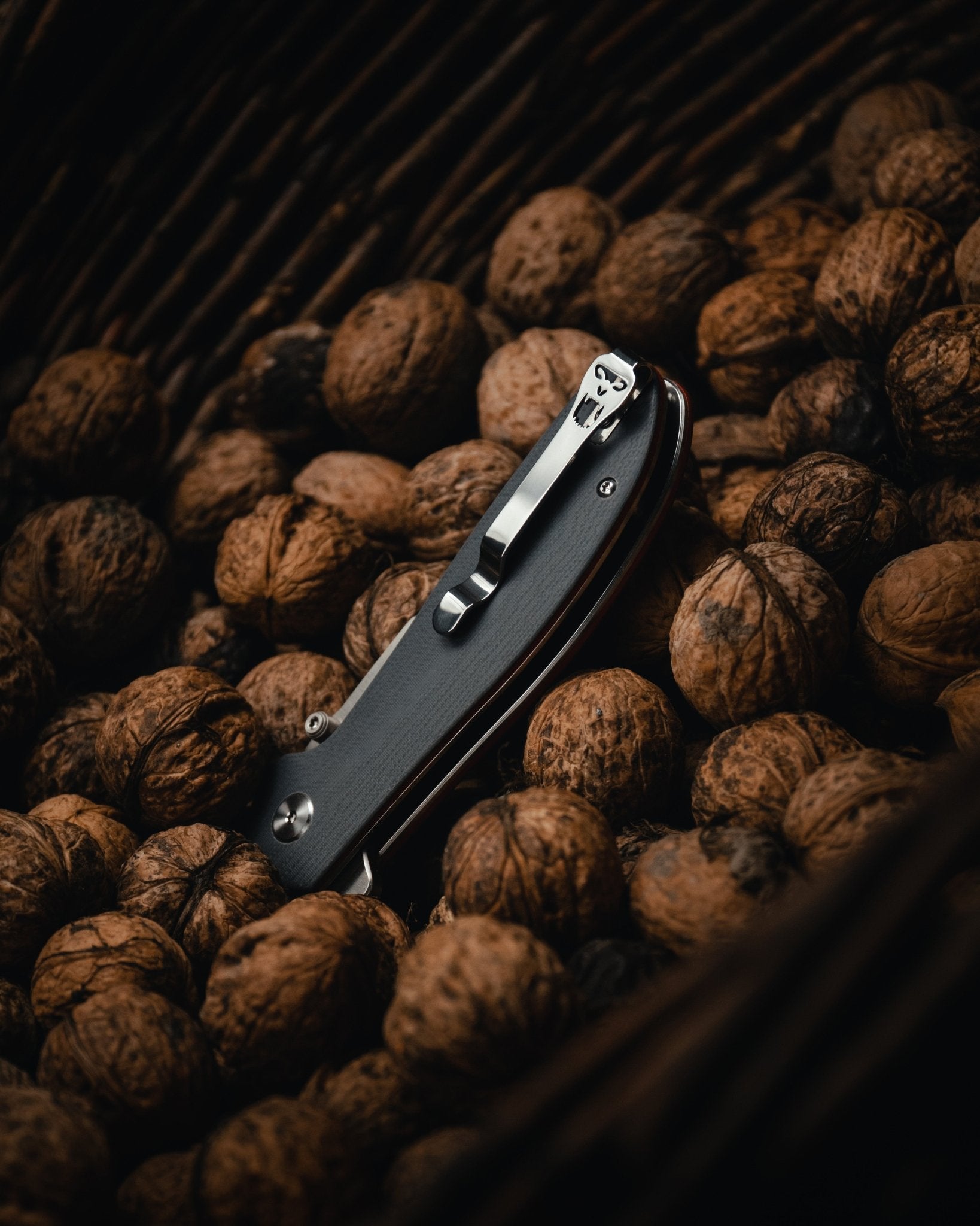 The Straight Back Folding Pocket Knife Giftset for Men and Women (Grey and Red) - Get Tight Gear