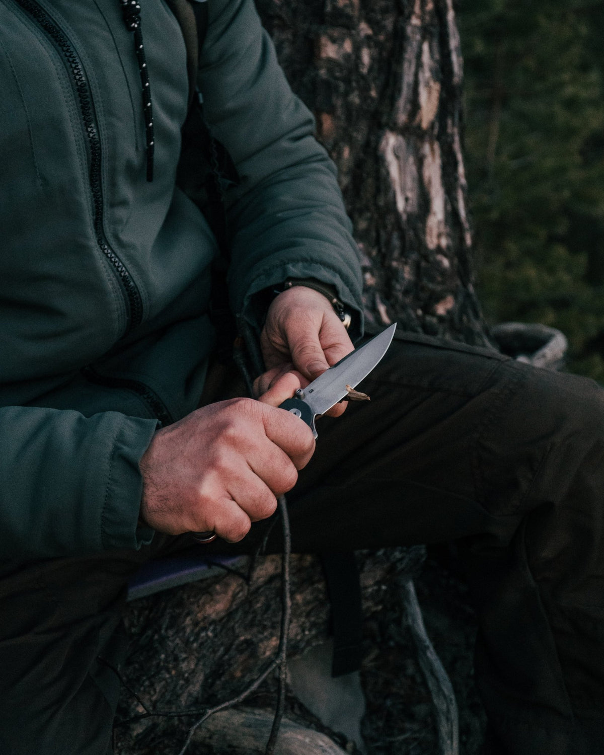 The Straight Back Folding Pocket Knife Giftset for Men and Women (Silver and Black) - Get Tight Gear