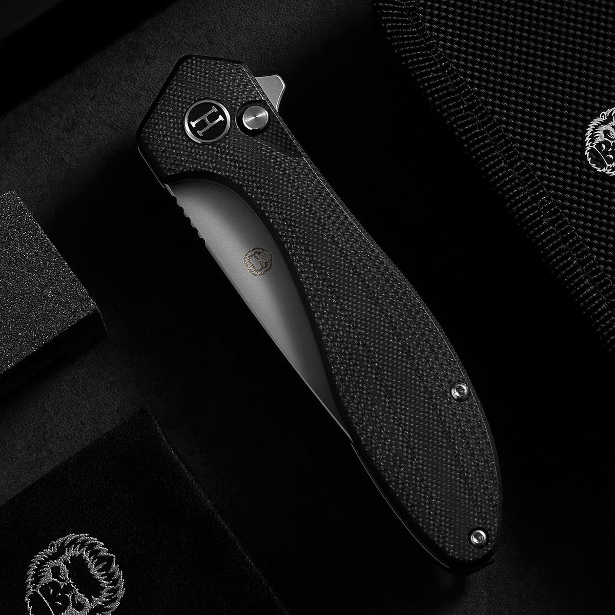 The Vector Folding Pocket Knife Giftset for Men and Women (Black and Silver) - Get Tight Gear