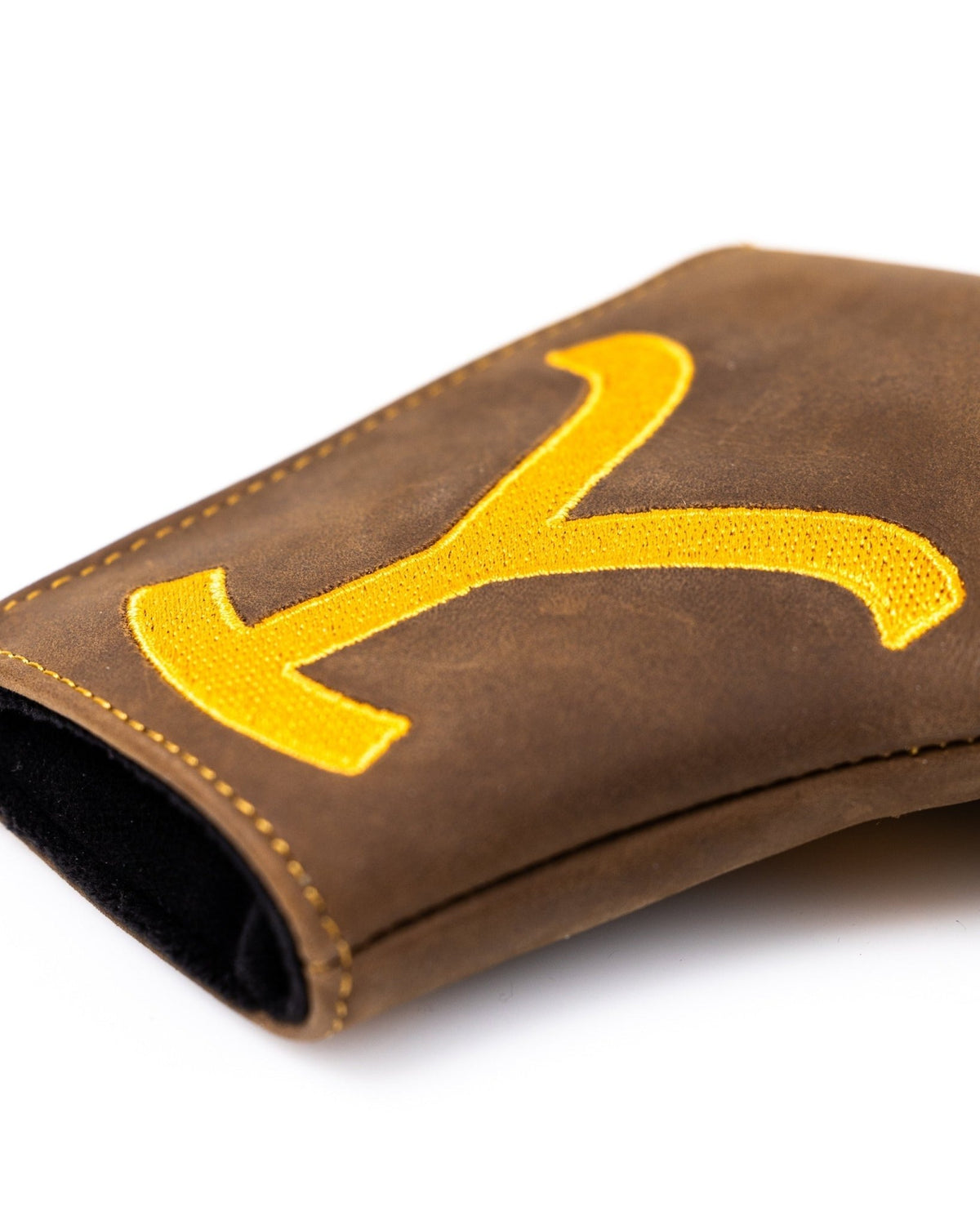 Yellowstone Putter Cover - Blade - Get Tight Gear